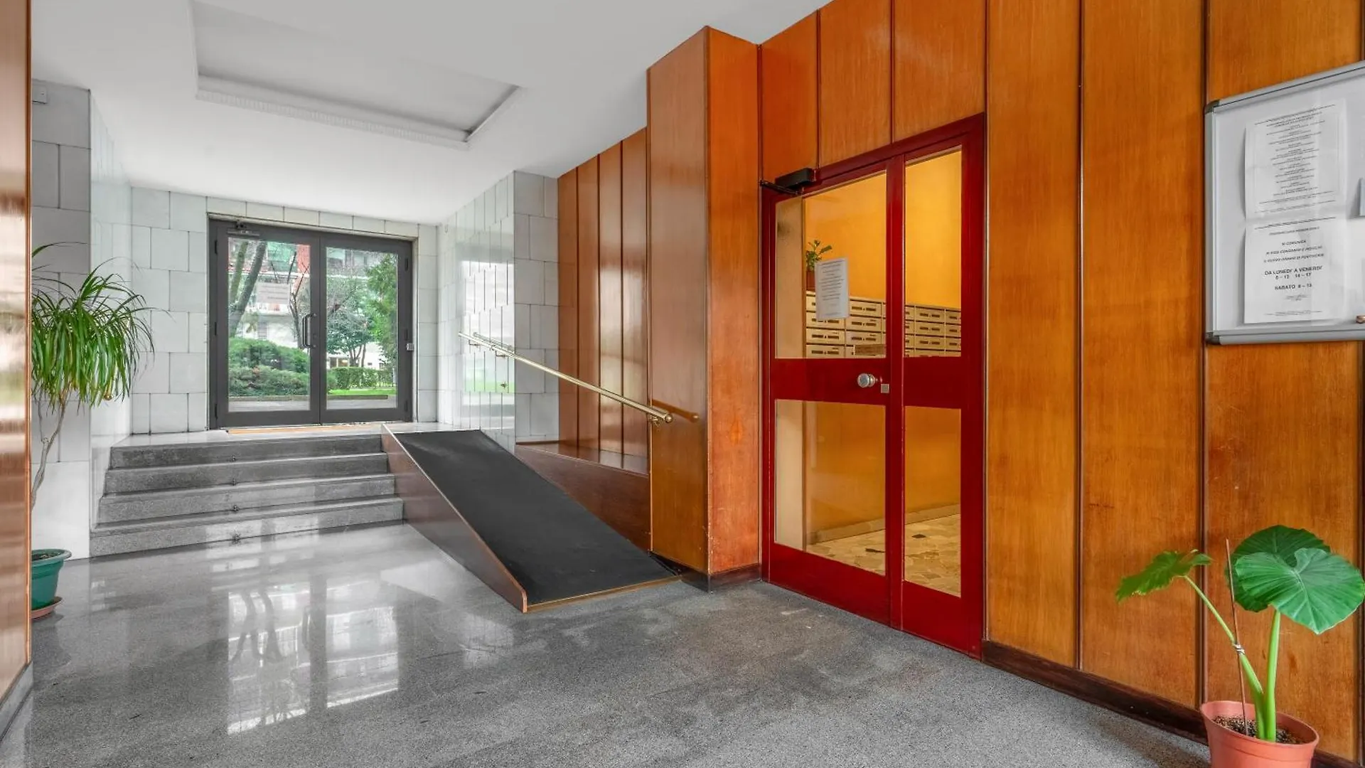 Appartamento Navigli Duomo - Chateau Milan, Metro M2 E Parcheggio Gratuito 0*, Milano Italia