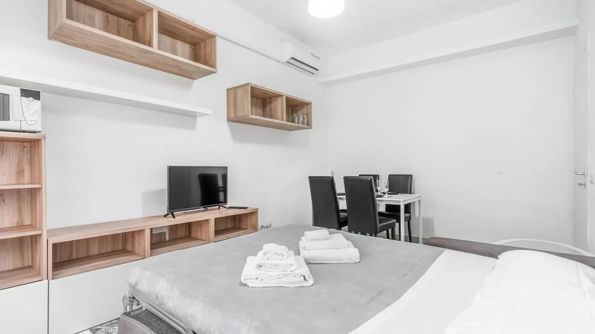 Appartamento Navigli Duomo - Chateau Milan, Metro M2 E Parcheggio Gratuito