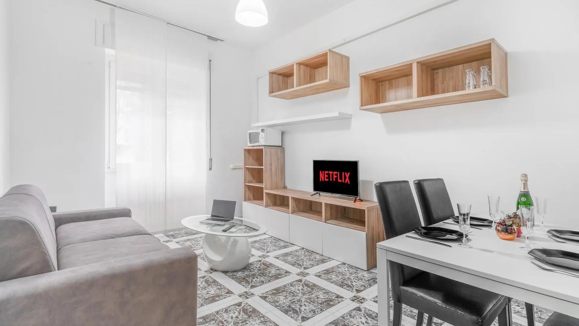 Appartamento Navigli Duomo - Chateau Milan, Metro M2 E Parcheggio Gratuito 0*, Milano
