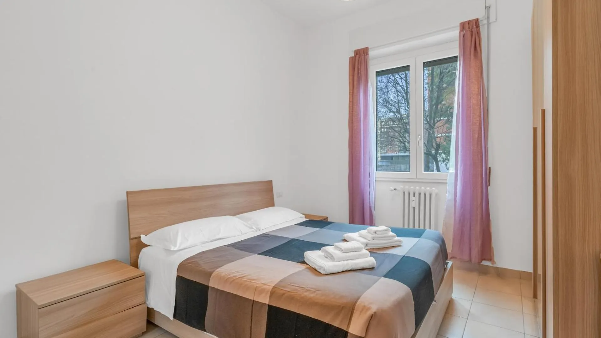 Appartamento Navigli Duomo - Chateau Milan, Metro M2 E Parcheggio Gratuito Italia
