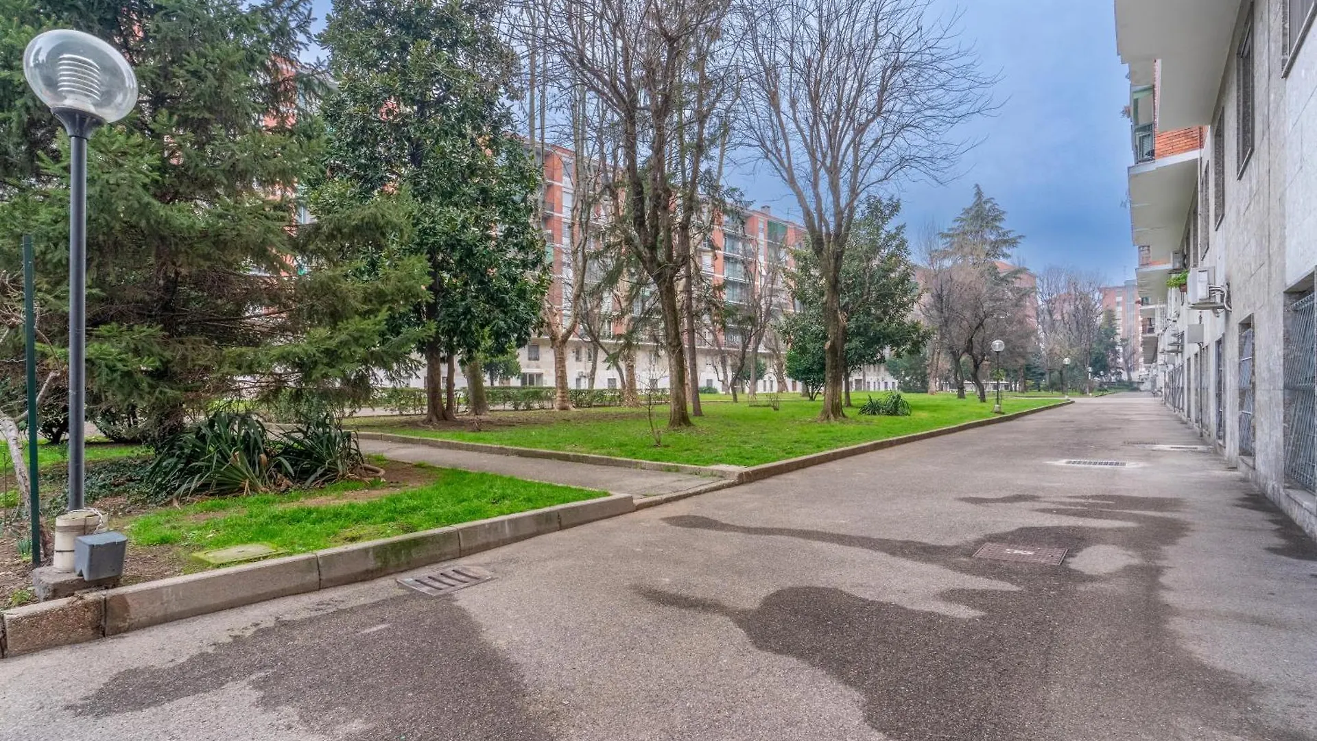 Appartamento Navigli Duomo - Chateau Milan, Metro M2 E Parcheggio Gratuito
