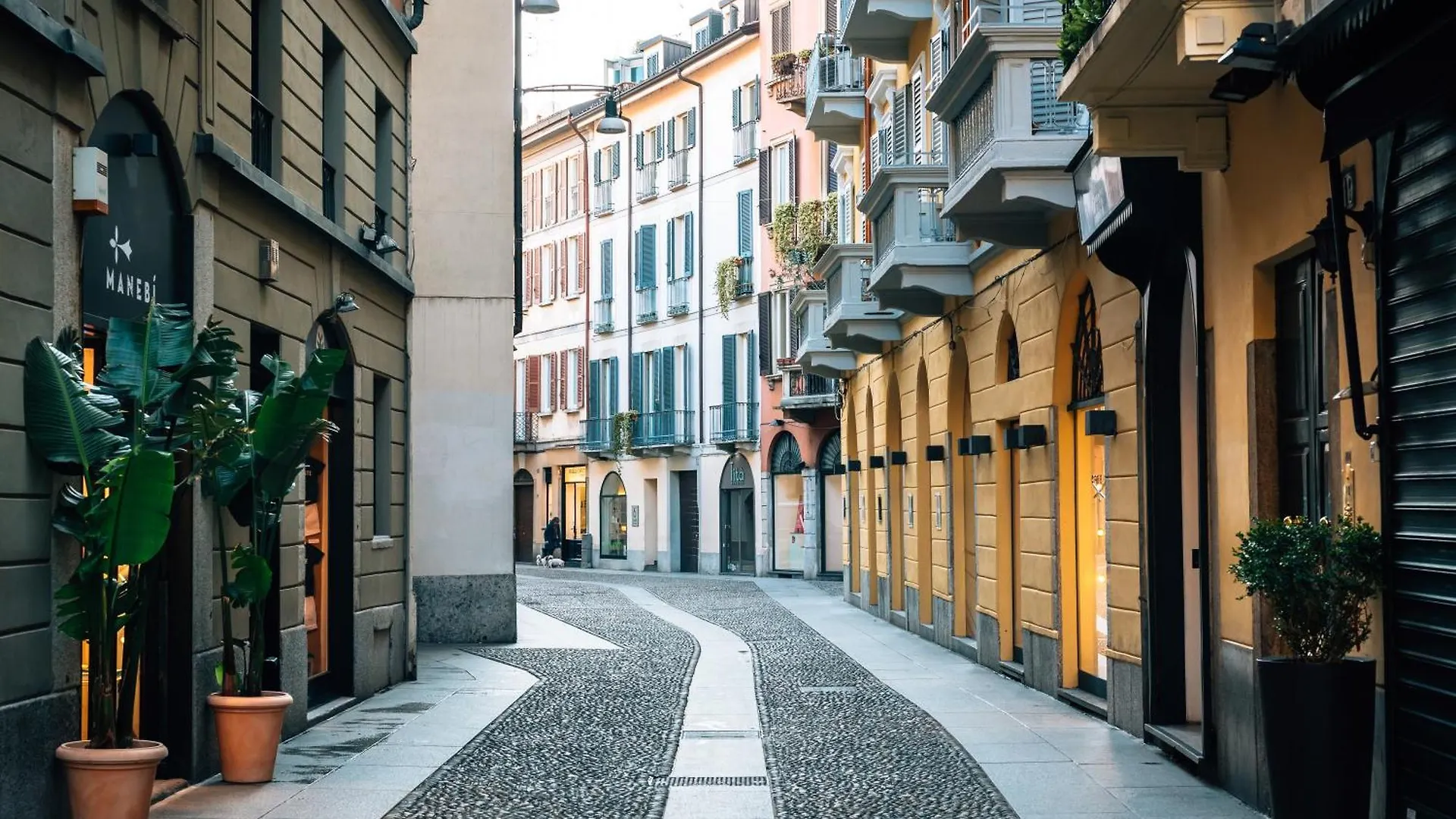 Appartement Navigli Duomo - Chateau Milan, Metro M2 E Parcheggio Gratuito